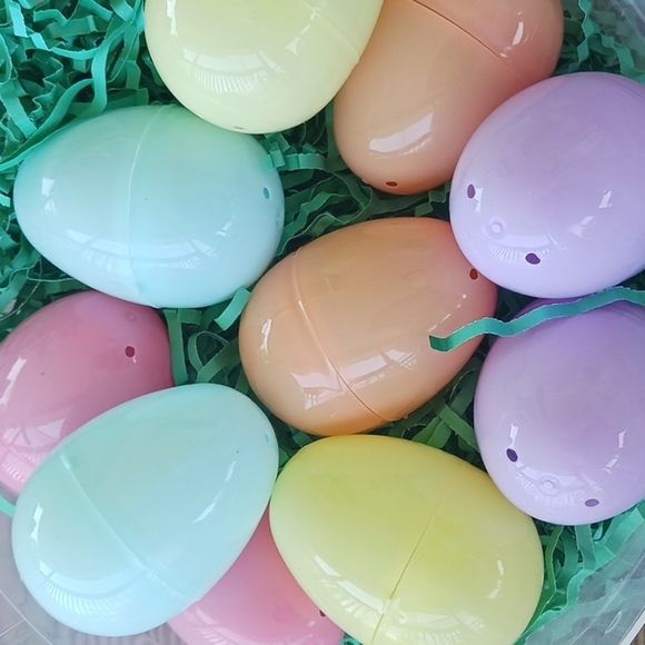 Easter bucket kit NWT - Picture 7 of 9